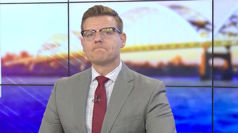 Iowa News Anchor Quits On Air