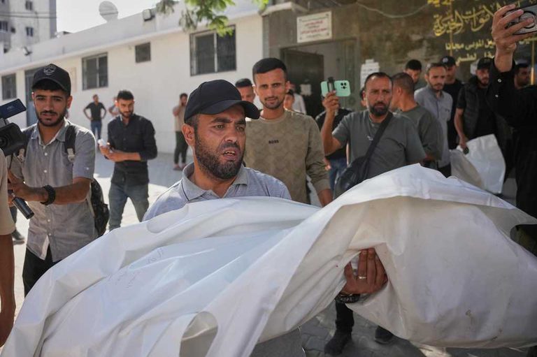 Israeli Strikes In Gaza Kill 6