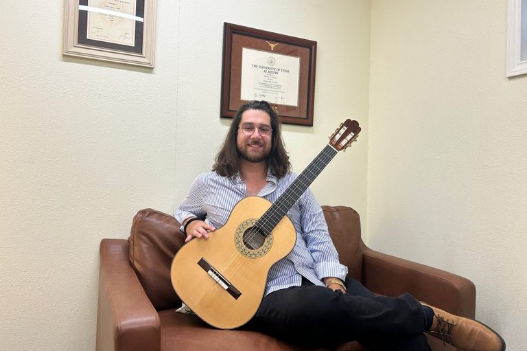 J Waldrip Guitar Studio Opens In Downtown Round Rock