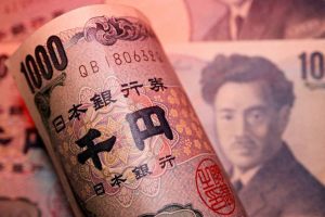 Japan S Yen Hits 4 Decade Low