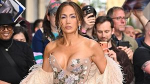 Jennifer Lopez Reflects On Divorce
