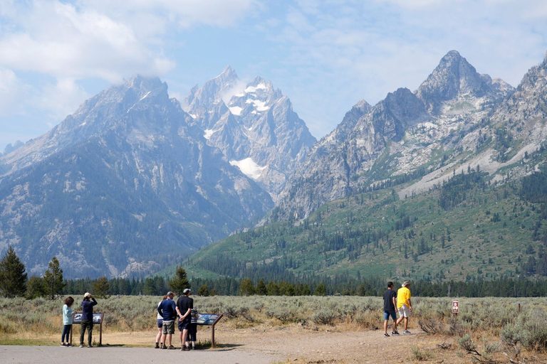 Judge Orders Restoration Of National Park Signs