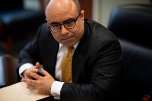 Justice Department Defends Chicago Us Attorney Amid Controversy