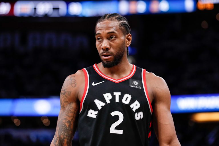 Kawhi Leonard Returns To Toronto