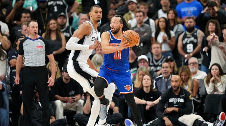 Knicks Aim For Historic Nba Finals Win Against Spurs In Game 3
