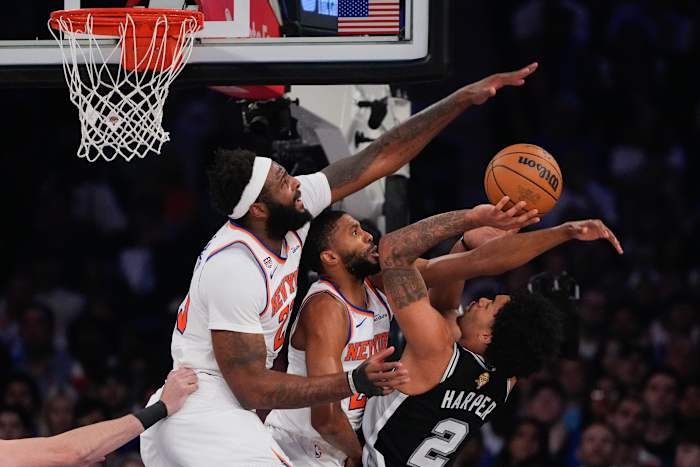 Knicks Defeat Spurs 107 106 Lead Nba Finals 3 1