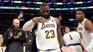 Lebron James Leaves Lakers