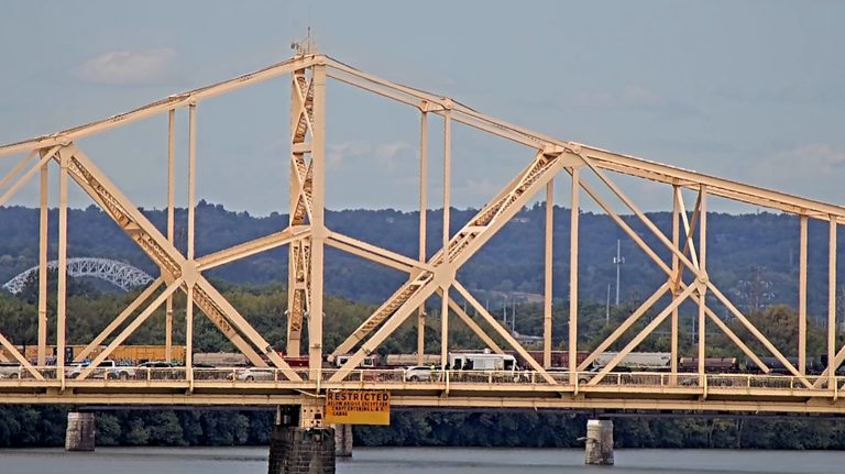 Lmpd Warns Drivers To Slow Down On Clark Memorial Bridge
