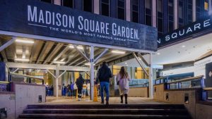 Man Falls To Death At Nyc Concert