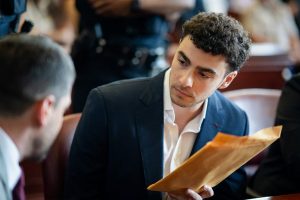Mangione To Use Psychiatric Defense