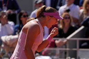 Mirra Andreeva Becomes Youngest French Open Champion Since 1992