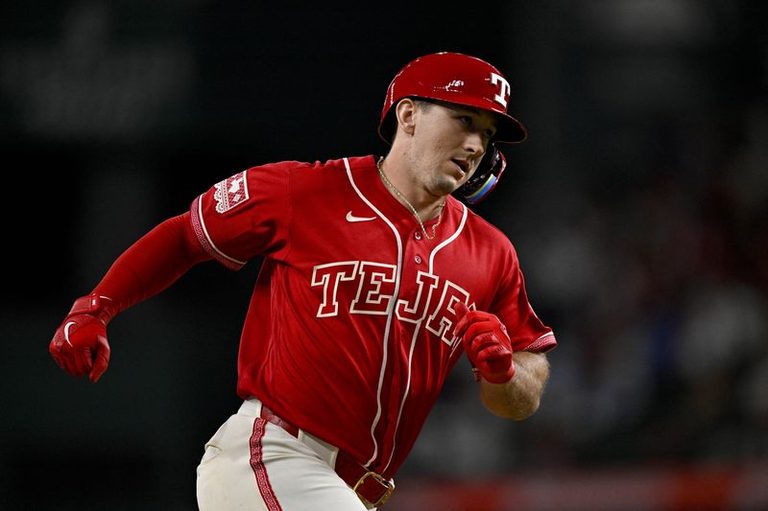Mlb Roundup Athletics Rally