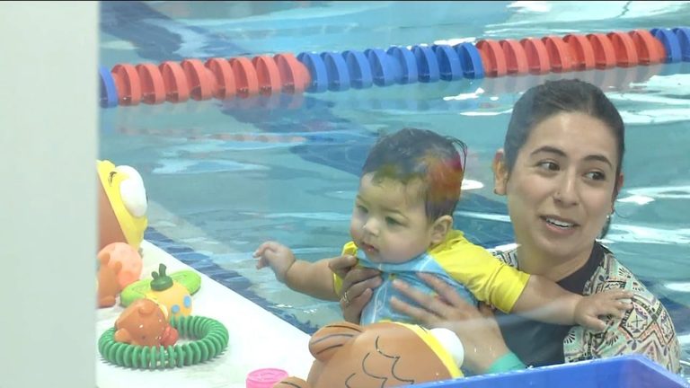 Montgomery Swim School Joins World S Largest Swimming Lesson