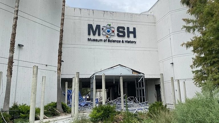 Mosh Demolition Begins