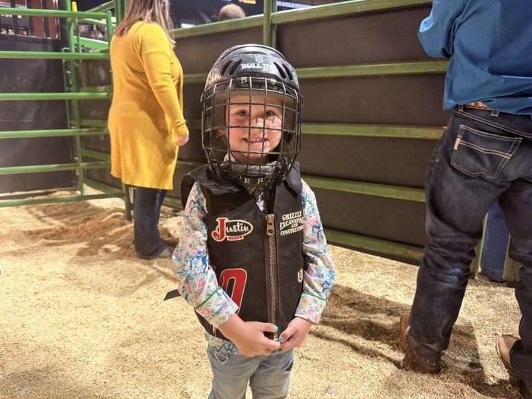Mutton Busting Steals Show At Cnfr Family Day