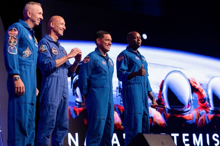 Nasa Names Artemis Iii Crew