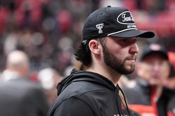 Ncaa Big 12 Clash Over Texas Tech Qb S Eligibility