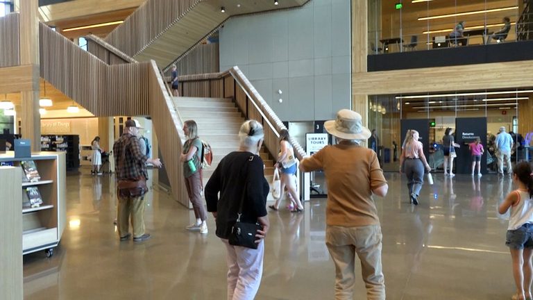 New Central Library In Bend Draws 63 000 Visitors