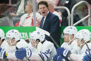 Nhl Clears Mike Babcock To Coach