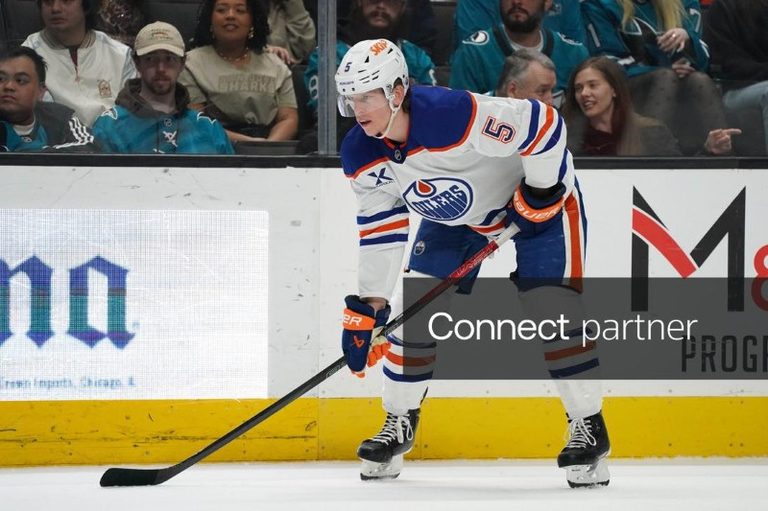 Oilers Sign Connor Murphy