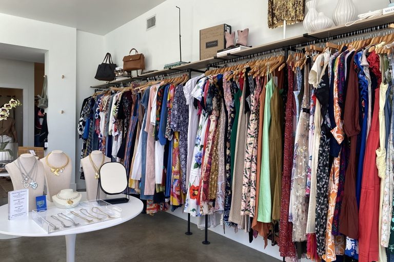 Paloma Consignment Opens In North Loop