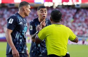 Paraguay Beats Turkey 1 0 In World Cup