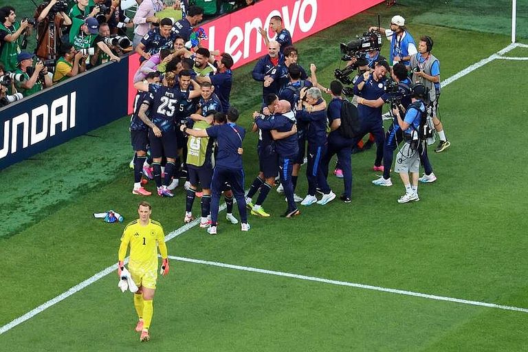 Paraguay Upsets Germany In World Cup