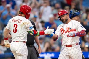 Phillies Schwarber Hits Two Homers In Inning
