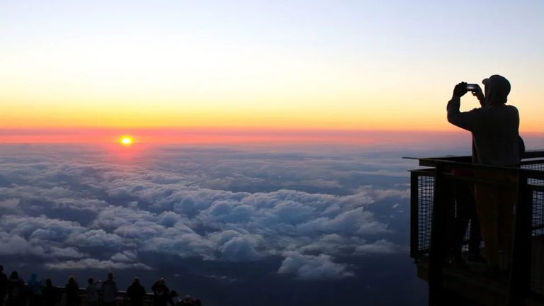 Pikes Peak Hosts First Ever Sunset Opening