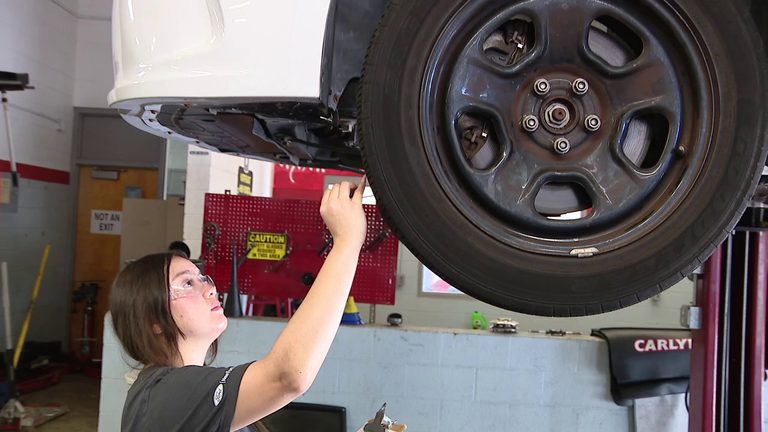 Pinellas County Schools Launch Auto Maintenance Camp