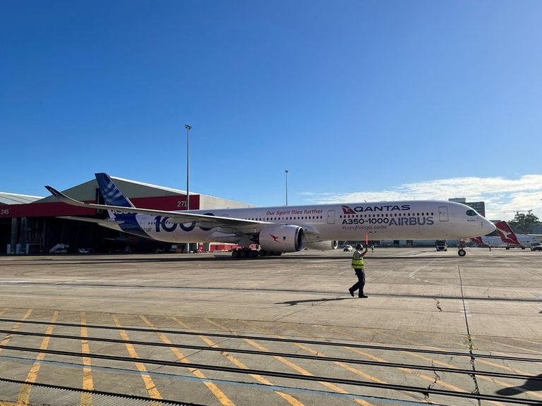 Qantas To Launch Ultra Long Haul Flights