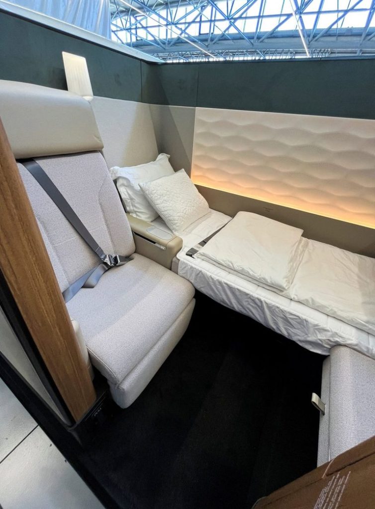 Qantas Unveils Custom Jet For Nonstop Sydney London Flights