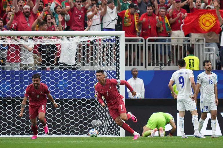 Ronaldo Makes History