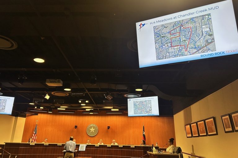 Round Rock Extends Mud Agreement