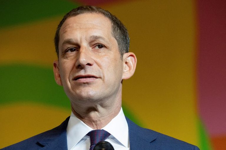 San Francisco Mayor Rides World Cup Wave