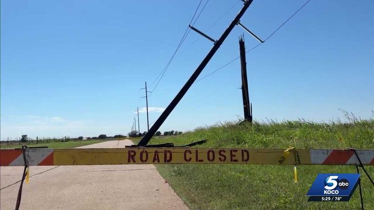 Severe Winds Cause Damage In Kay County