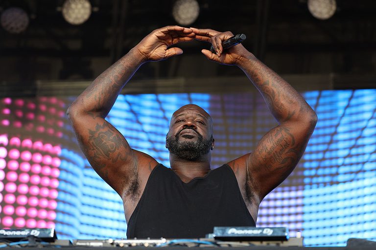 Shaq To Dj At Neon Cactus
