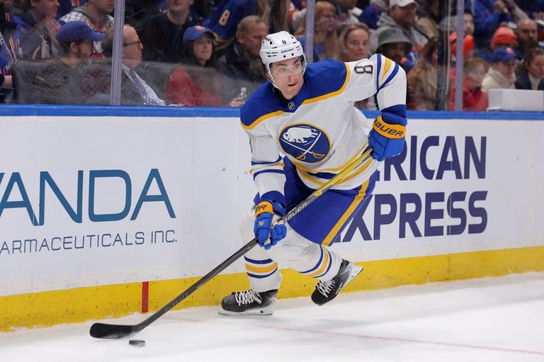 Sharks Sign Michael Kesselring