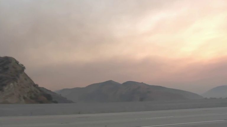 Shore Fire In Riverside County Burns Over 2 000 Acres