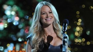 Singer Jewel Overcomes Homelessness