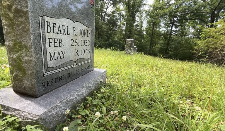 Sisters Honor Uncle S Memory