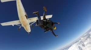 Skydiver Sets Record For Solving Rubik S Cubes