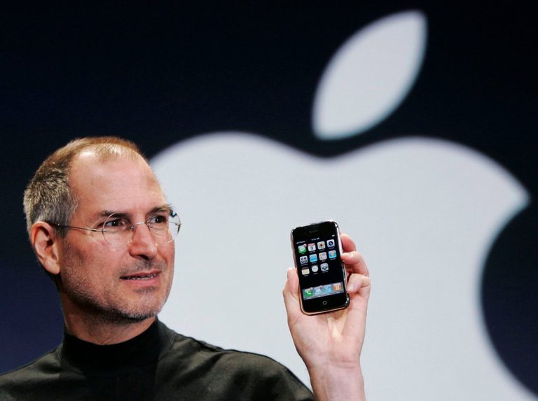Smartphones Linked To Us Fertility Rate Decline
