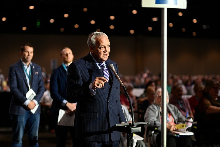 Southern Baptists Vote To Ban Women Pastors
