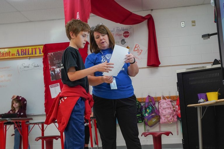 Springfield Schools Reach Pay Agreements