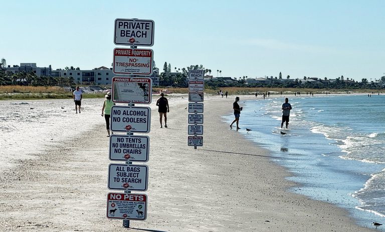 St Pete Beach Restricts Signs