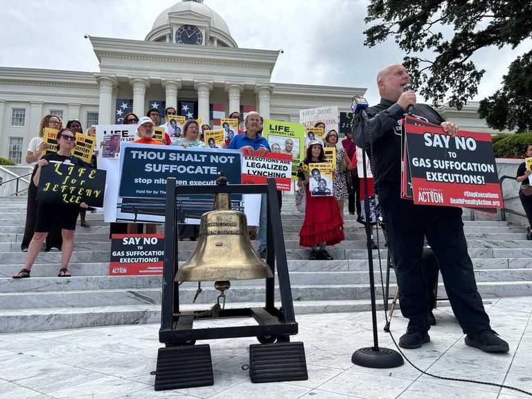 Supreme Court Blocks Alabama Execution