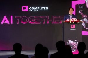 Taiwan Tech Show Highlights Global Supply Chain Amid Chinese Military Tensions