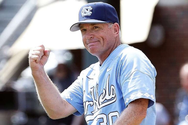 Tar Heels Legend Mike Fox