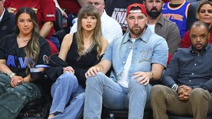 Taylor Swift S Courtside Chair From Cavs Knicks Game Up For Auction